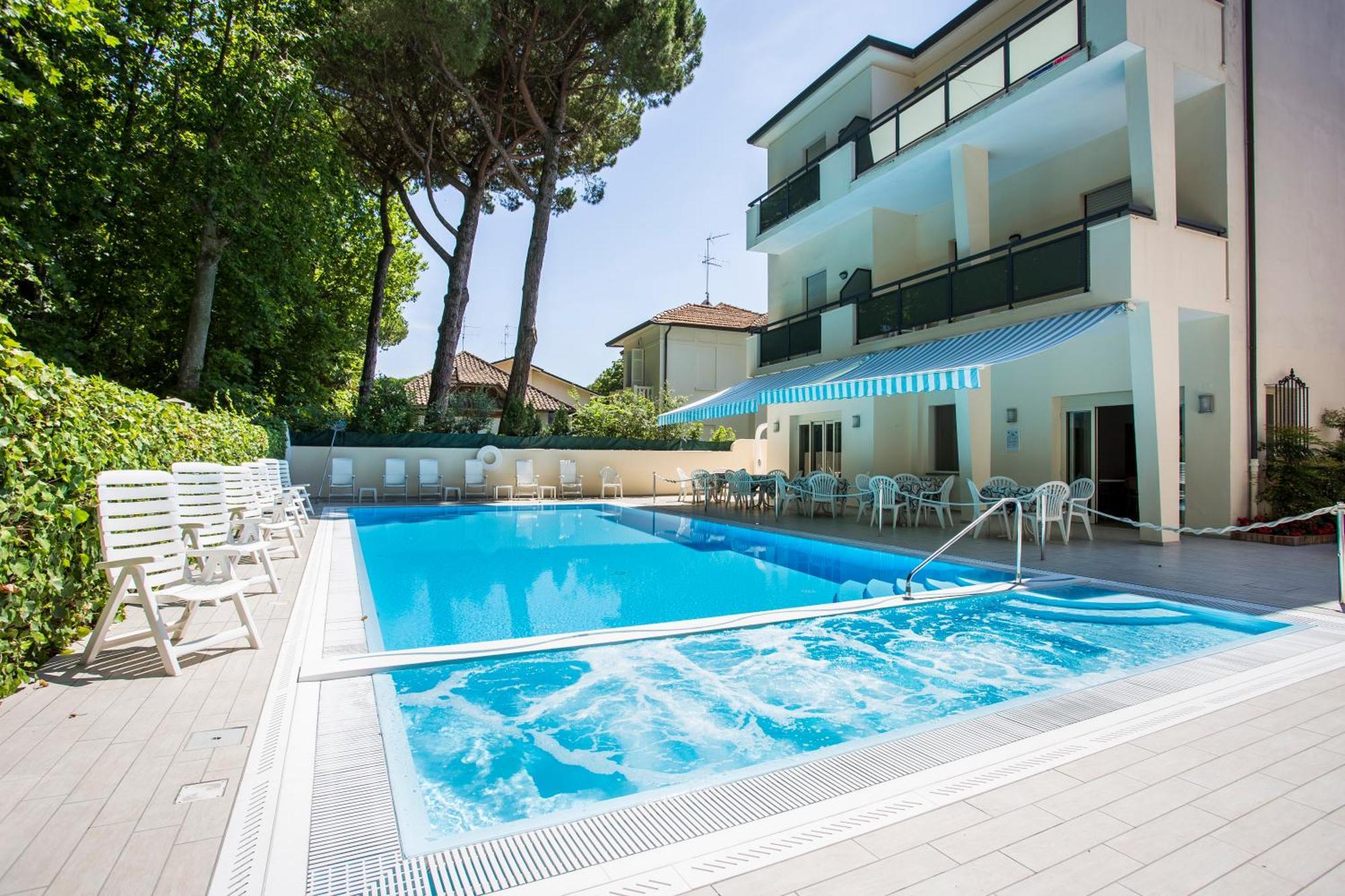 Hotel Athena Cervia Exterior foto